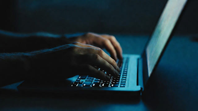 Individual selling digital products without business registration using a simple checkout link